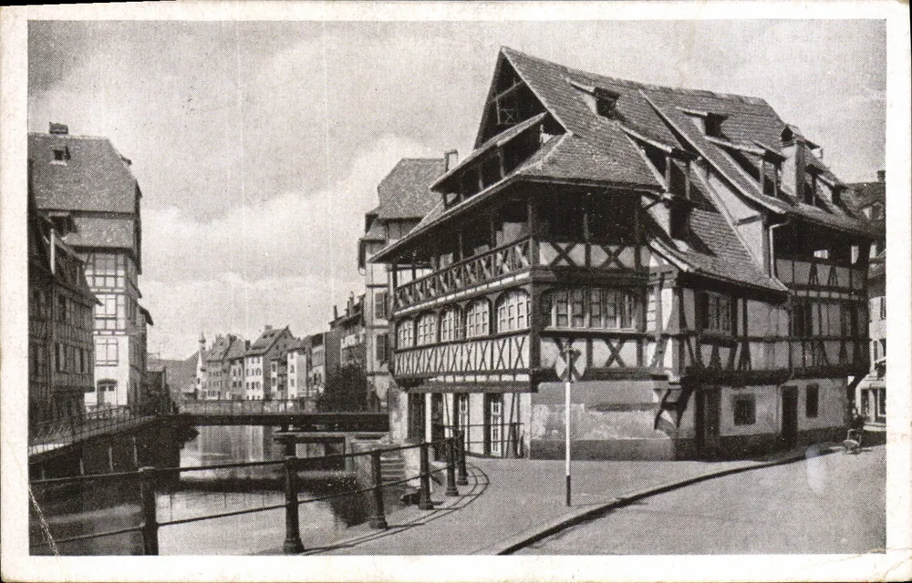 Strasbourg — Bain-aux-Plantes — Alte Haus - Vorderseite