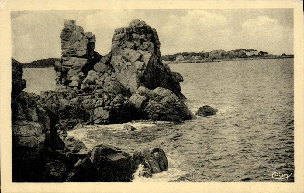 Port-Blanc (C.-du-N.) — Rocher du Voleur — Cimier & Maccon - Frente