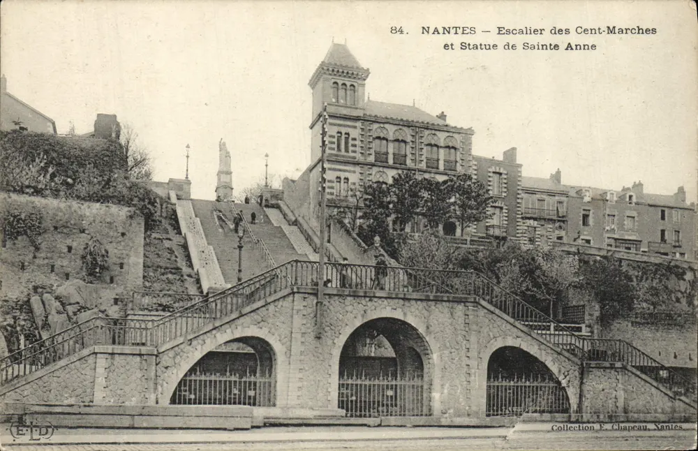 NANTES — Treppen der Hundert Stufen und Statue der Heiligen Anne — Sammlung F. Chapeau, Nantes - Vorderseite