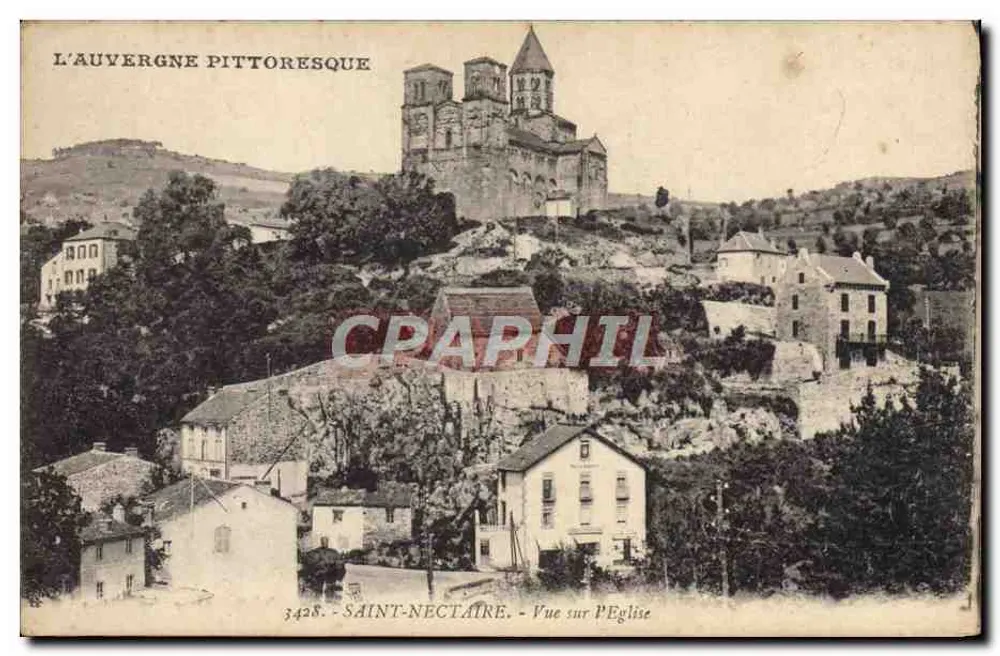 Saint-Nectaire — Vue sur l'Église — L'Auvergne pittoresque - Recto