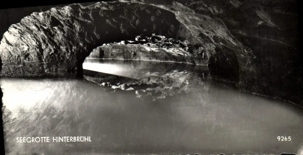 Seegrotte Hinterbrühl — Gruta subaquática — editor Hinterbrühl, n° 9265 - Frente