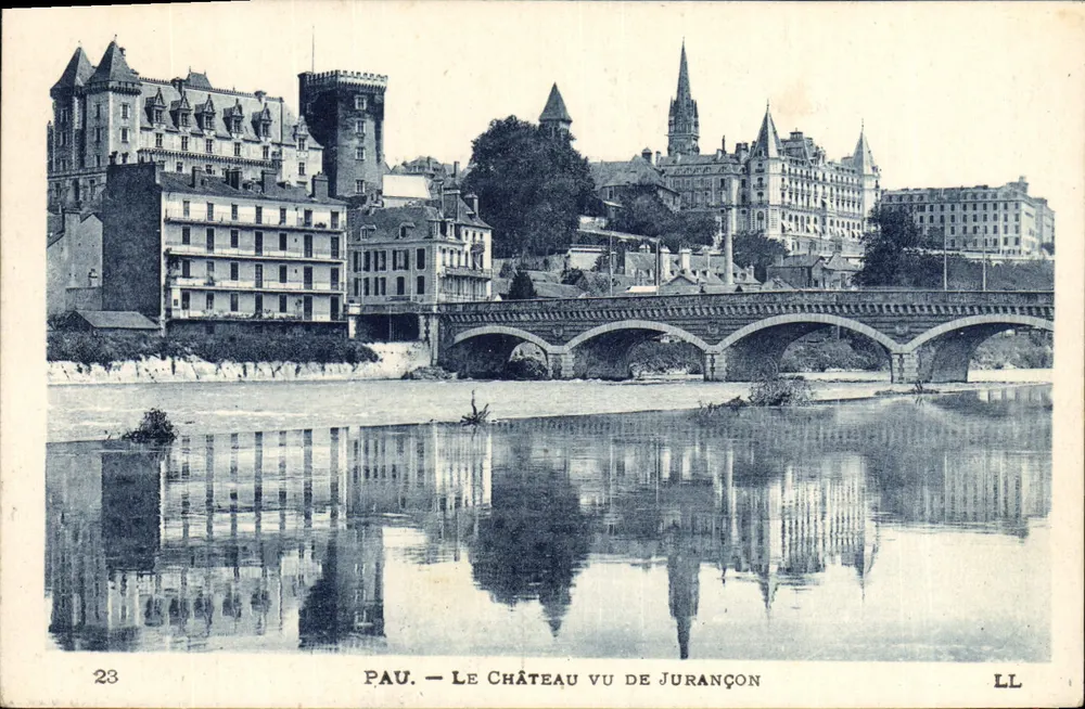 Pau — O Castelo visto de Jurançon — LL - Frente