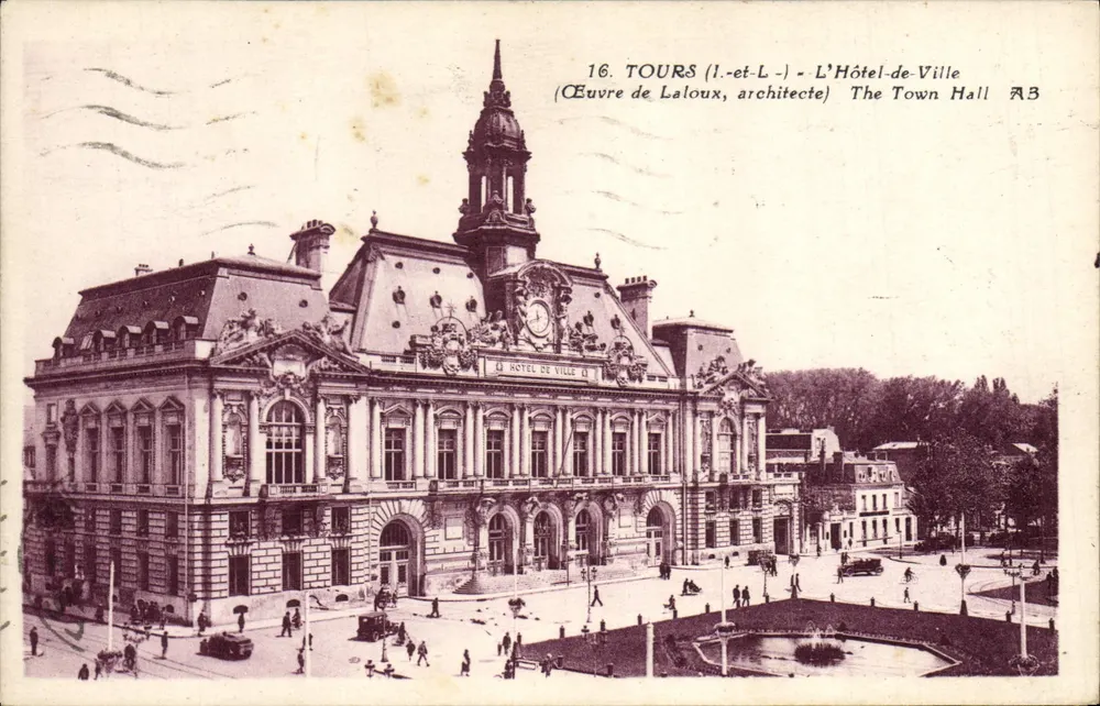 Tours - L'Hôtel-de-Ville — œuvre de Laloux, architecte - Recto