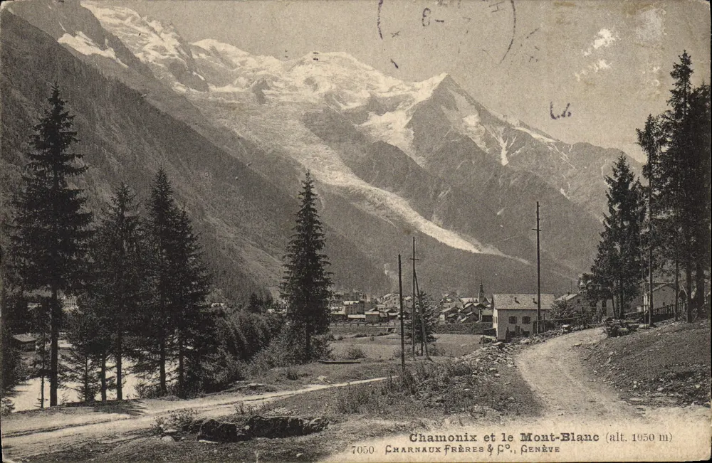 Chamonix e o Monte Branco — vista panorâmica com aldeia e cume nevado — Charnaux Frères & C°, Genebra, n° 7050 - Frente