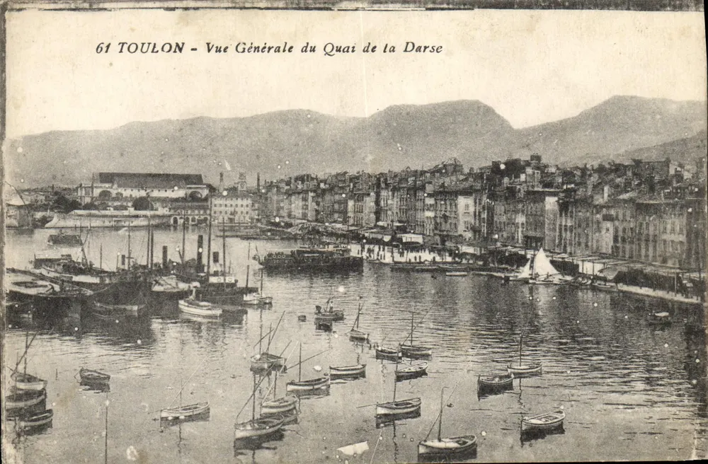 Toulon — Allgemeiner Blick auf den Quai de la Darse — unbekannter Verlag, n° 61 - Vorderseite