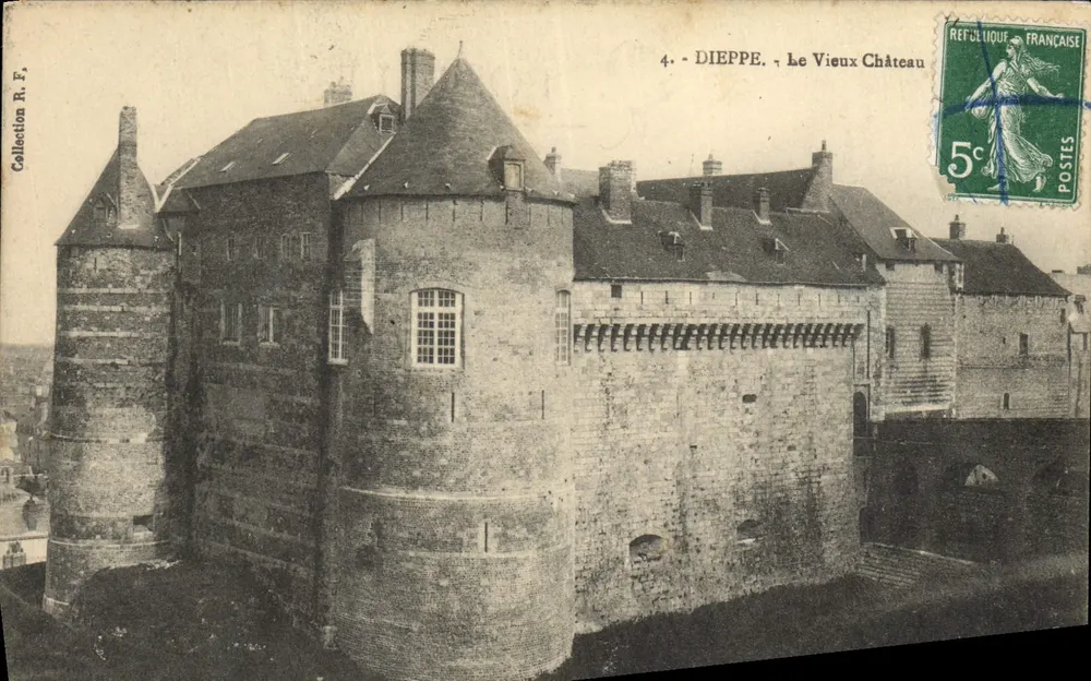 Dieppe — O Velho Castelo — Coleção R. F. - Frente