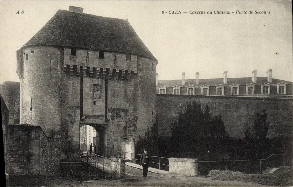 Caen — Caserna do Castelo — Porta de Socorro — A.D. editor - Frente