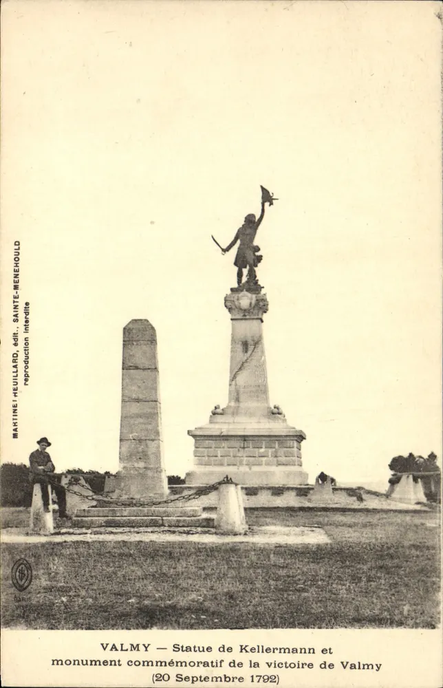 Valmy — Statue von Kellermann und Gedenkmonument der Schlacht von Valmy (20. September 1792) — Martine-Heuillard, Sainte-Menehould - Vorderseite