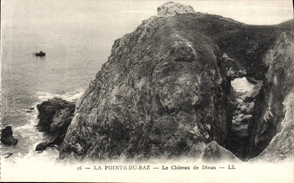 A Ponta do Raz — O Castelo de Dinan — LL - Frente