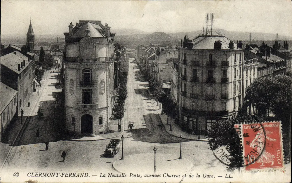 Clermont-Ferrand — Die Neue Post, Avenue Charras und Avenue de la Gare — LL. - Vorderseite