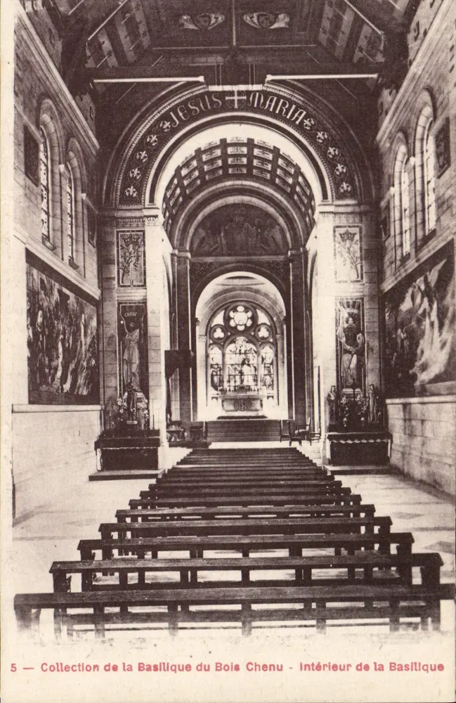 Innenansicht der Basilika du Bois Chenu — Sammlung Basilika du Bois Chenu — unbekannter Verlag, Seriennummer 5 - Vorderseite