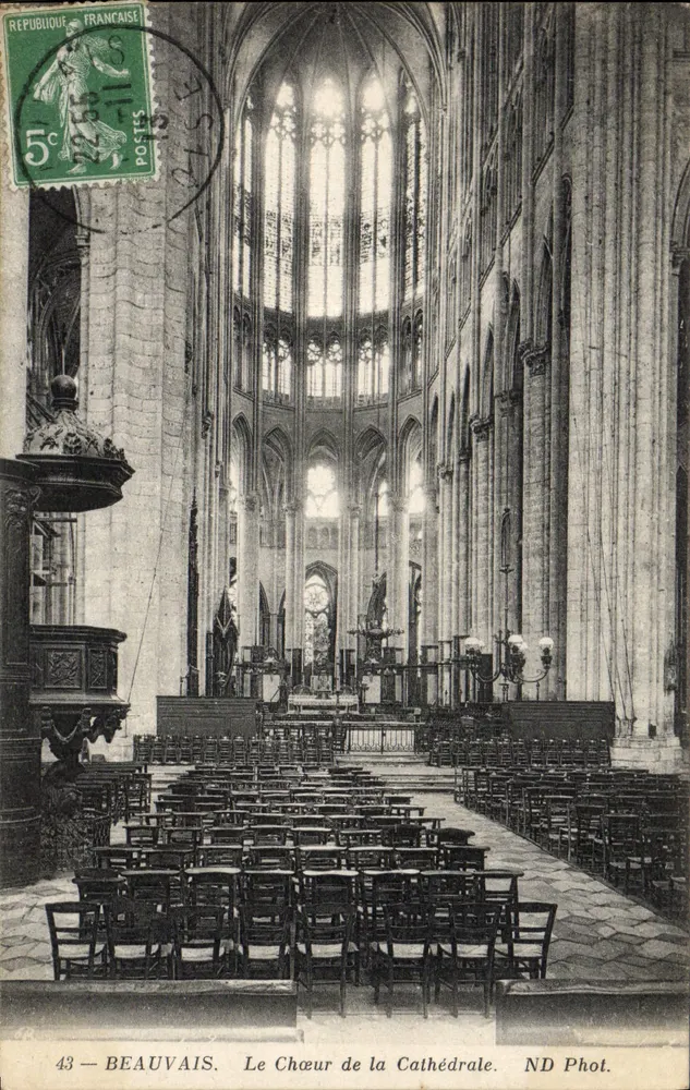 Beauvais — O Coro da Catedral — ND Fot. - Frente