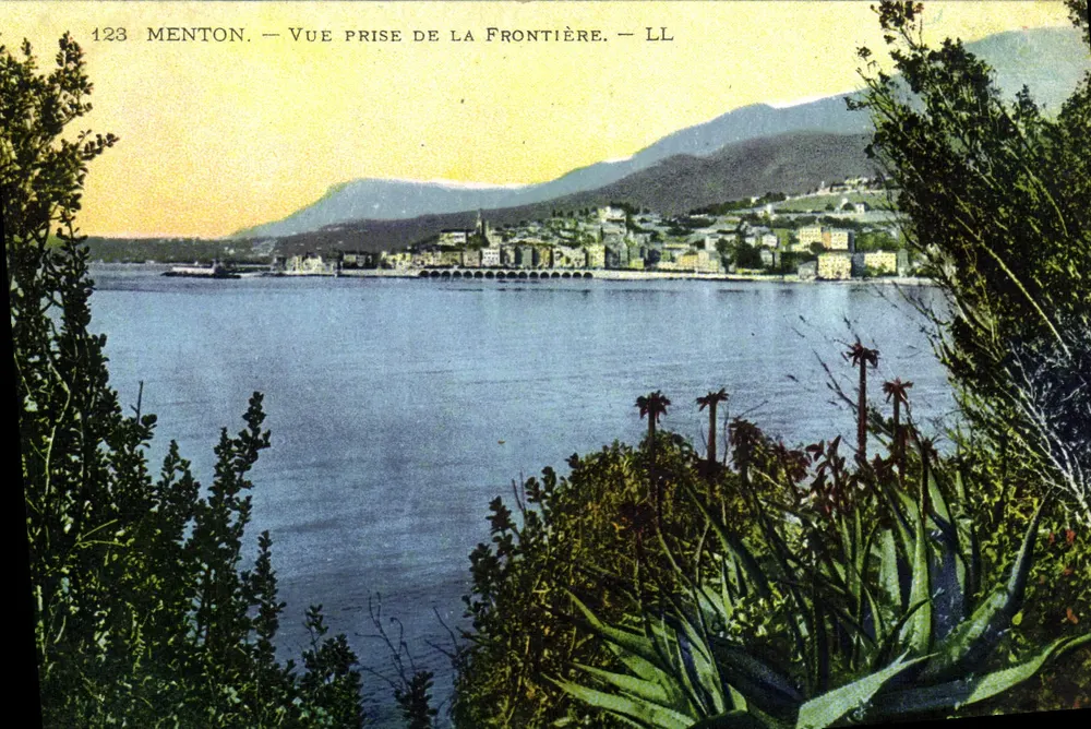 Menton — Vista tirada da fronteira — LL - Frente