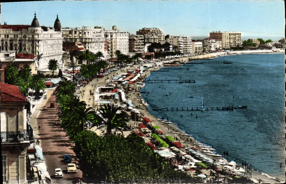 Cannes - A Croisette — vista da praia e do porto — edições Mycra - Frente