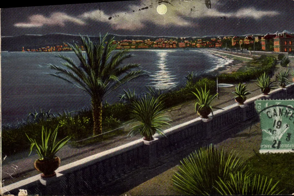 Cannes — Vue prise de la Croisette — effet de nuit. N.D. Phot. — A. SAUVAIGO-NICE - Vorderseite