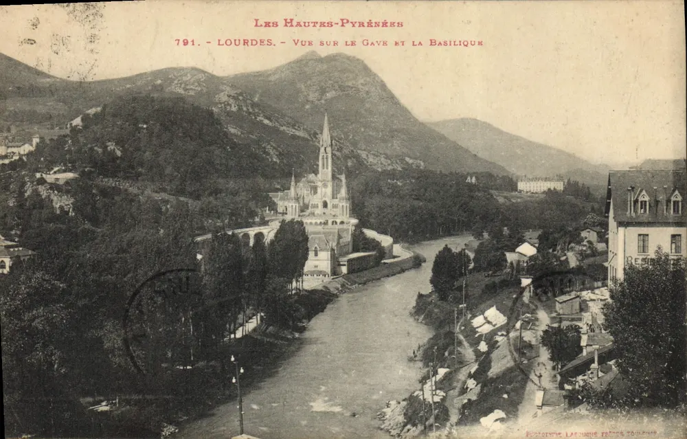 Lourdes — Vue sur le Gave et la Basilique — Édition La Juche, Toulouse - Vorderseite