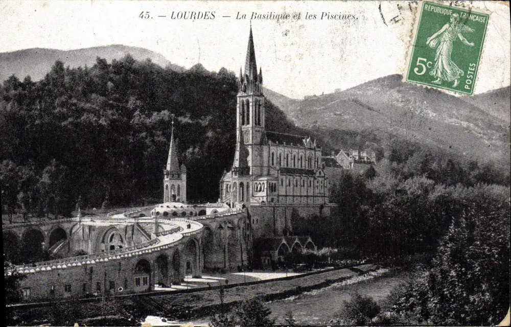 Lourdes — A Basílica e as Piscinas — Editor anônimo, n° 45 - Frente