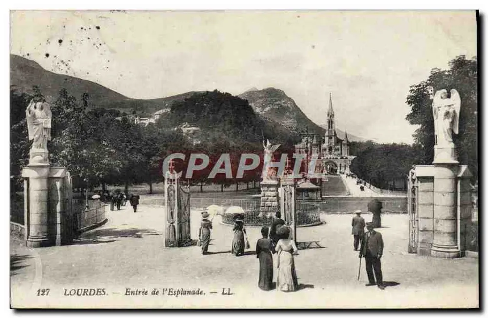 Lourdes — Entrada da Esplanada — LL - Frente