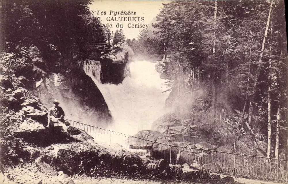 Cascata do Cerissey — Os Pirineus — Cauterets — Impresso Ilustrado - Frente