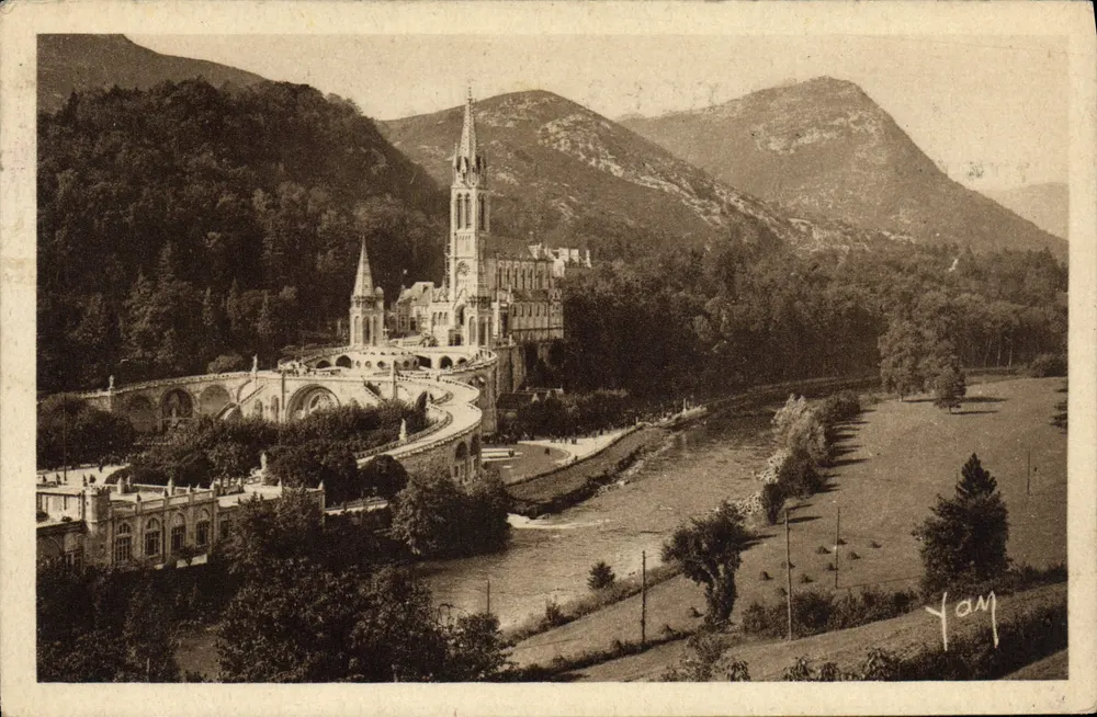 Lourdes — A basílica e o túmulo — Edição E. Quinio Lourdes - Frente