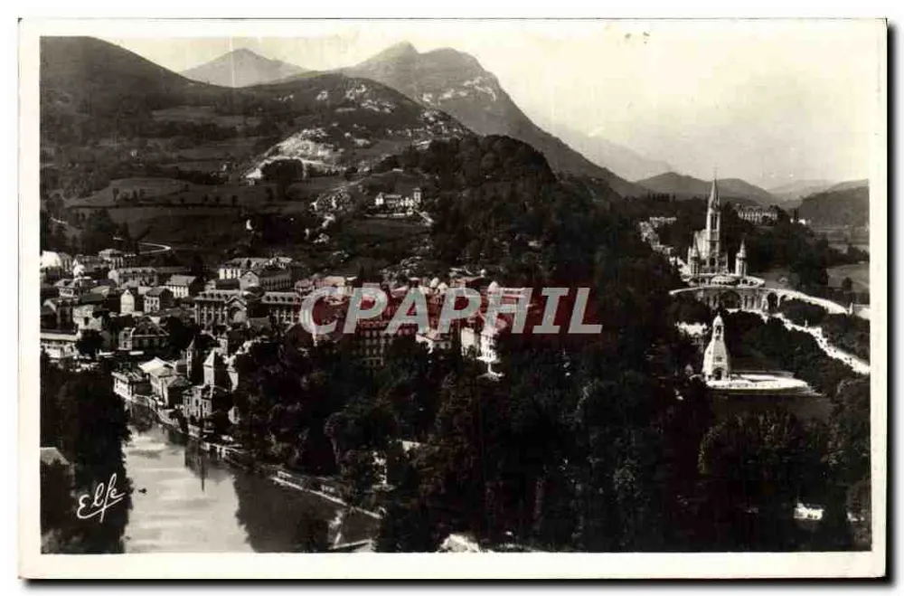 Lourdes — Panoramablick auf den Calvarienberg und die Basilika — Verleger Pyrénées-Océan, Nr. 65 - Vorderseite