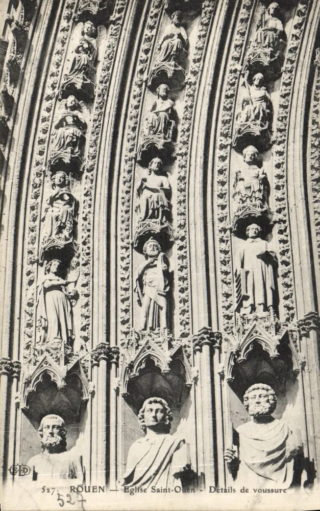 Rouen — Kirche Saint-Ouen — Details der Strebepfeiler - Vorderseite