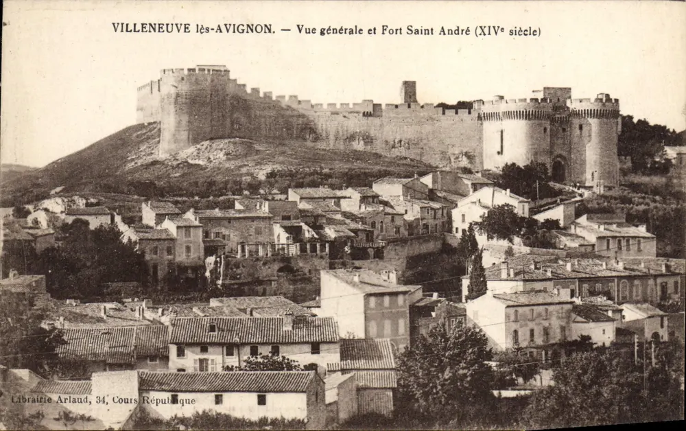Villeneuve-lès-Avignon — Allgemeiner Blick und Burg Saint André (14. Jahrhundert) — Librairie Arland, 34, Cours République - Vorderseite
