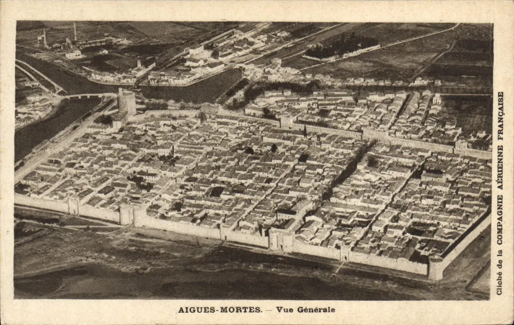 Aigues-Mortes — Vista Geral — Clichê da Compagnia Aérea Francesa - Frente