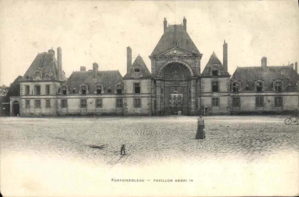 Fontainebleau — Pavilhão Henri IV — Editor: Bonnet & Béguin, Paris - Frente