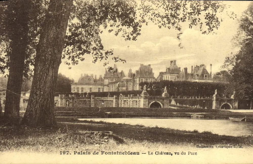 Palast von Fontainebleau — Das Schloss, vom Park aus gesehen — Künstlerkollektion L. M. - Vorderseite