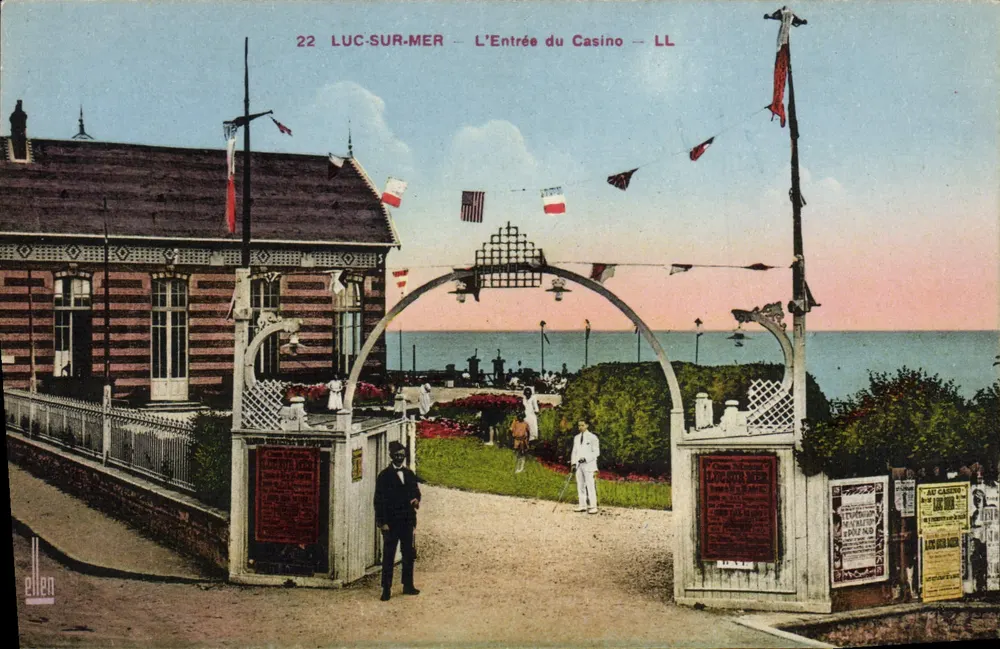 Luc-sur-Mer — A Entrada do Casino — LL - Frente
