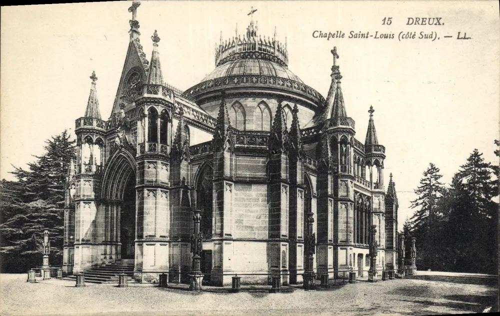 Capela São Luís (lado Sul) — Dreux — LL - Frente