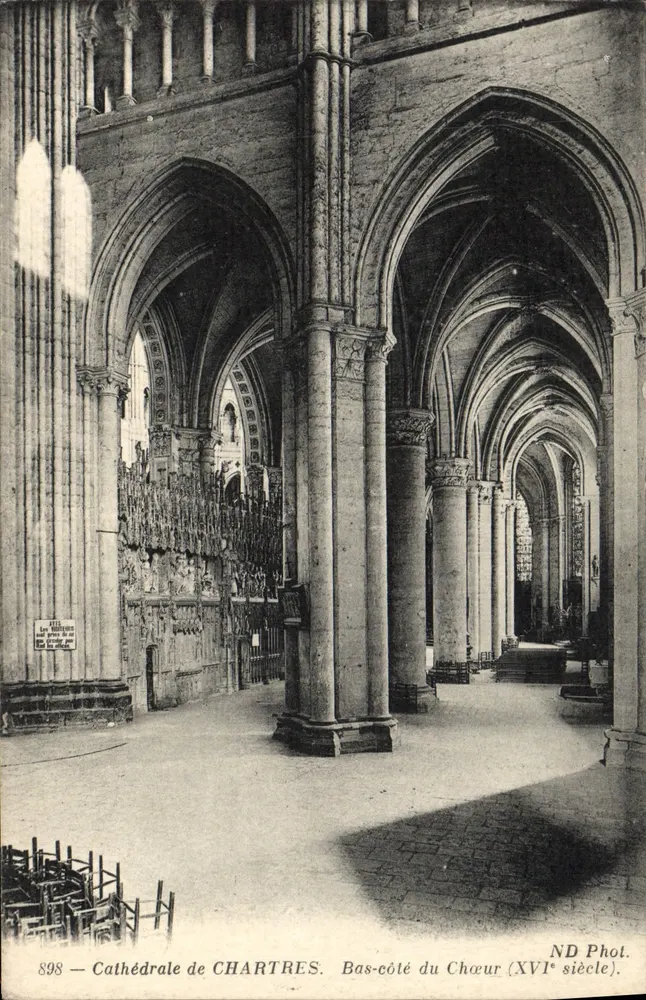 Catedral de Chartres — Lateral do Coro (século XVI) — ND Phot. n°898 - Frente