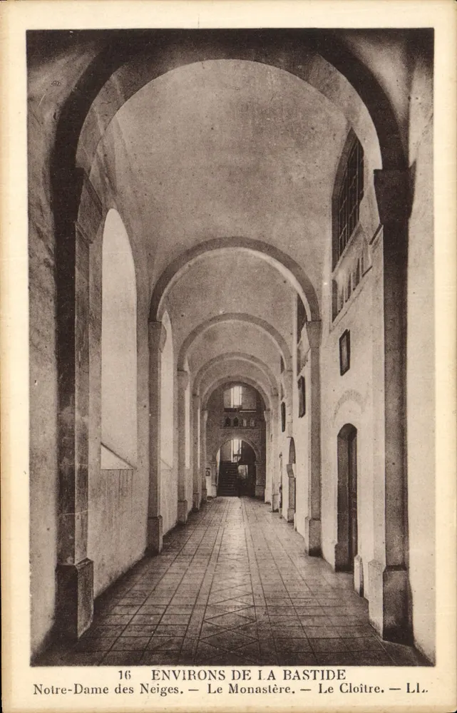 Der Cloister — Umgebung von La Bastide — L.L. - Vorderseite