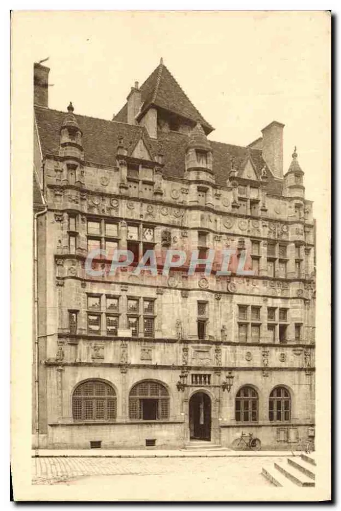 Paray-le-Monial — Rathaus — Édit des Nabolles Galeries - Vorderseite