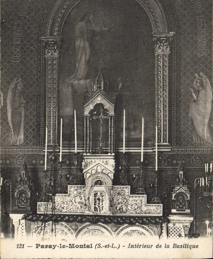 Paray-le-Monial (S.-et-L.) — Interior da Basílica — editor Unis-France, n° 131 - Frente