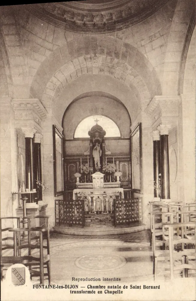 Fontaine-lès-Dijon — Geburtszimmer des Heiligen Bernard verwandelt in eine Kapelle - Vorderseite