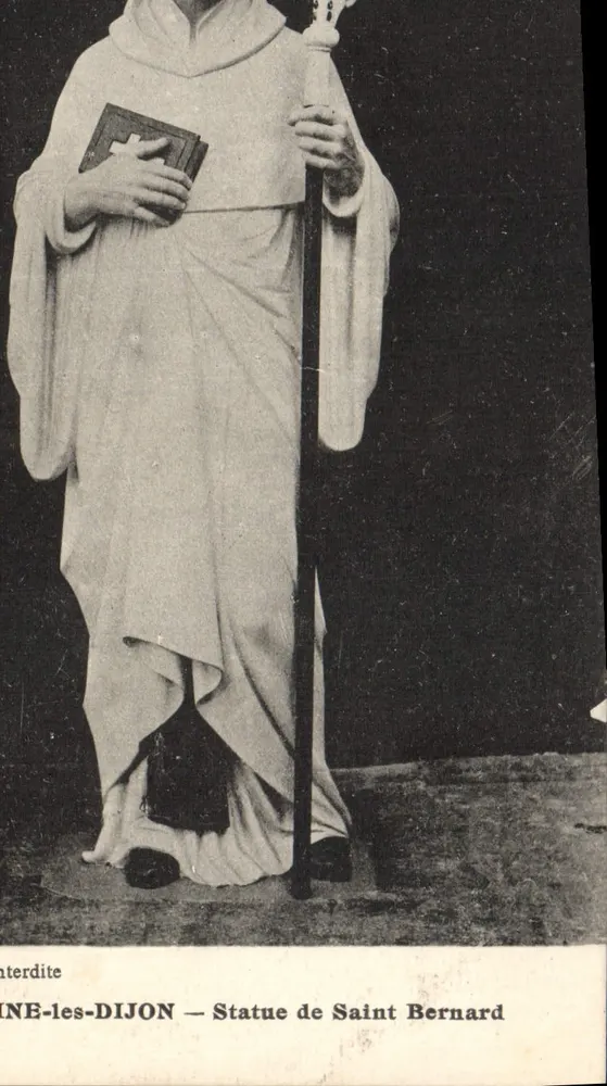 SAINTE-NEUVES-LES-DIJON — Estátua de São Bernardo - Frente