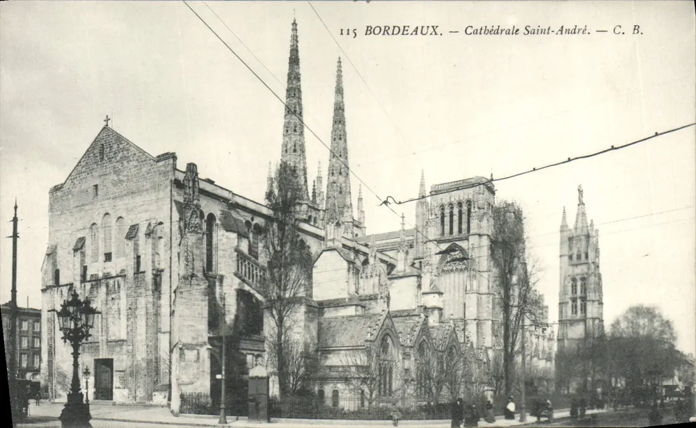 Bordeaux — Catedral de São André — C. B. — n° 115 - Frente