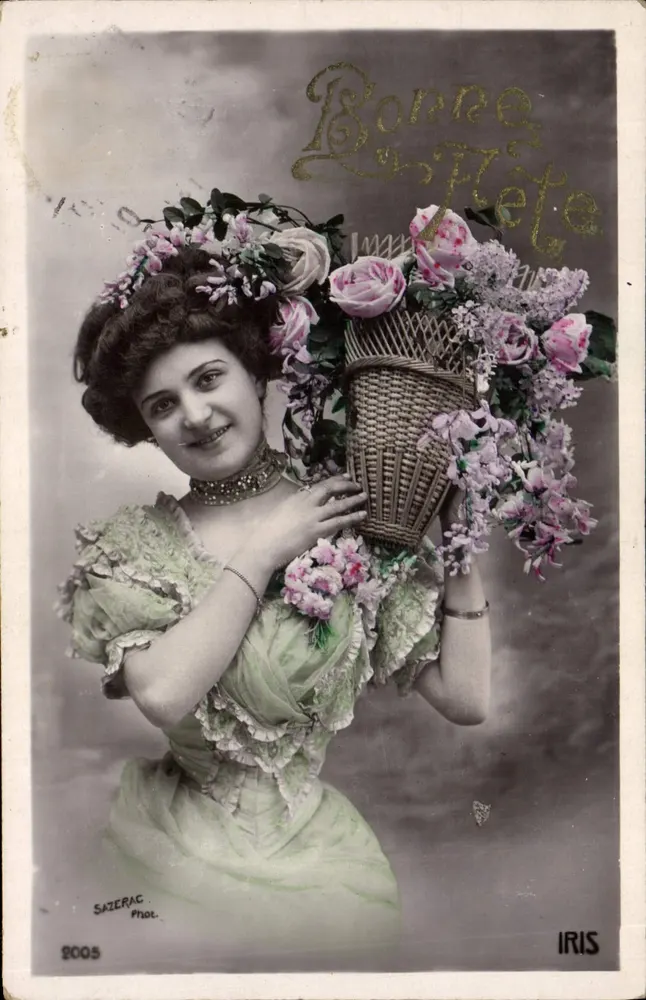 Frau in grünem Kleid mit Blumenkorb — Frohe Geburtstagskarte — SAZERAC Phot. n°2005 - Vorderseite