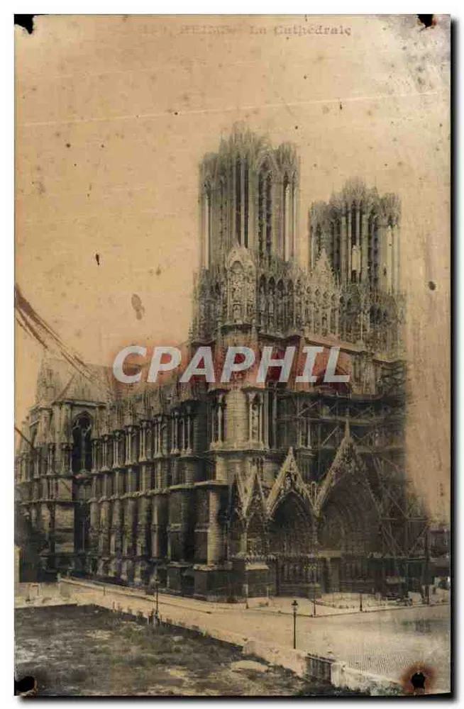 Reims - A Catedral — vista da fachada gótica em construção — editor não identificado - Frente