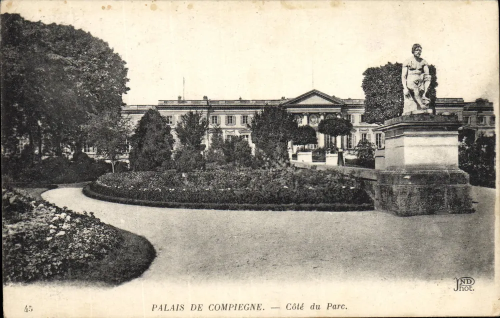 Palácio de Compiègne — Lado do Parque — JND Fot. - Frente