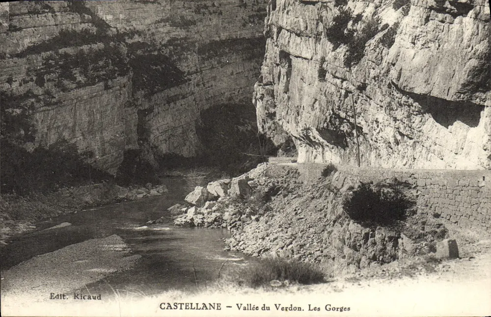 Castellane — Vale do Verdon. As Gorges — Edit. Ricaud - Frente