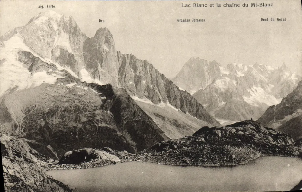Lac Blanc et la chaîne du Mt-Blanc — Aig. Verte, Dru, Grandes Jorasses, Dent du Géant — C. Artige fils, Aubenas - Recto