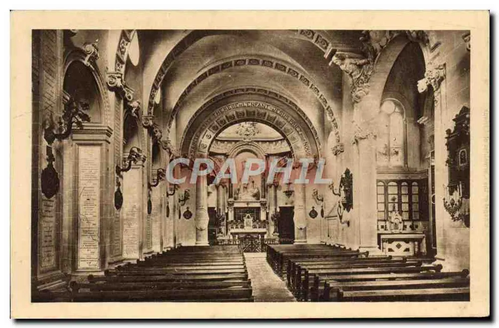Intérieur de la chapelle des Carmélites de Lisieux — éditeur non visible - Recto