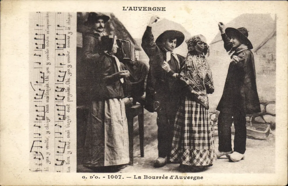 A Auvergne — A Bourrée da Auvergne — J. Gentet, editor (P.-de-O.) n° 1007 - Frente