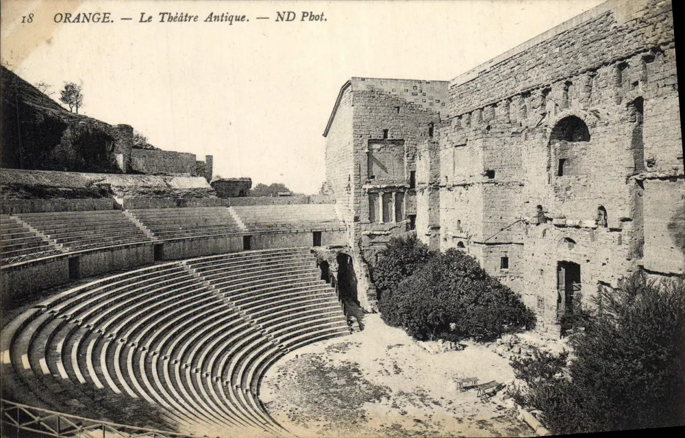 Orange — O Teatro Antigo — ND Phot. - Frente
