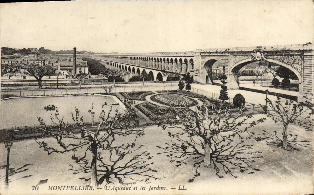Montpellier — A Aqueduto e os Jardins — LL. — N°70 - Frente