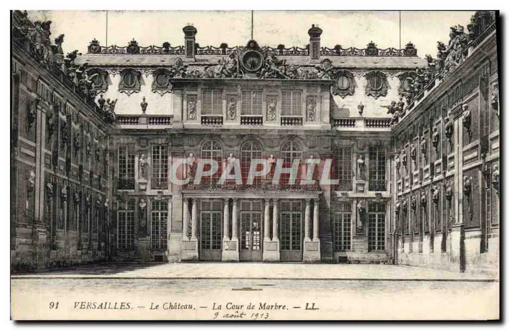 Versailles — O Castelo — A Cour de Marbre — LL - Frente