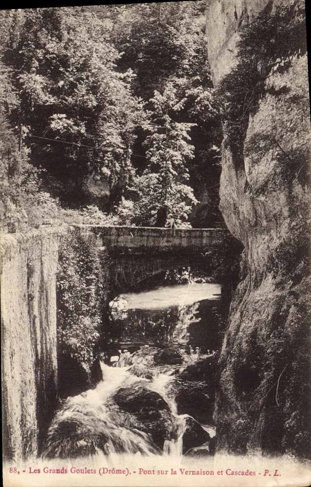 Les Grands Goulets (Drôme) — Brücke über die Vernaison und Wasserfälle — P. L. - Vorderseite